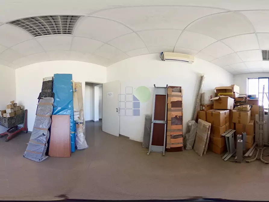 Immagine 25 di Attività artigianale in vendita  in Via Grotta delle Fate 89 a Livorno