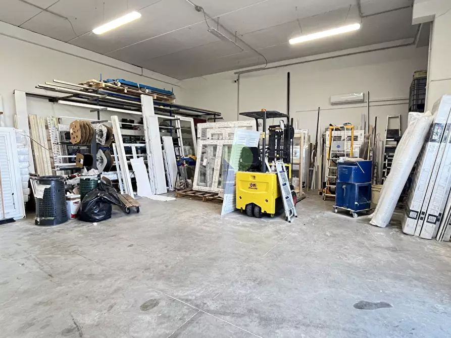 Immagine 10 di Locale commerciale in affitto  in Via Arrotini 11 a Livorno