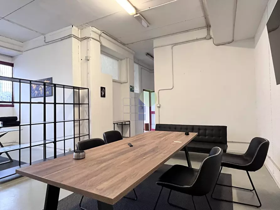 Immagine 1 di Ufficio in affitto  in Via dell' Artigianato 21 a Livorno