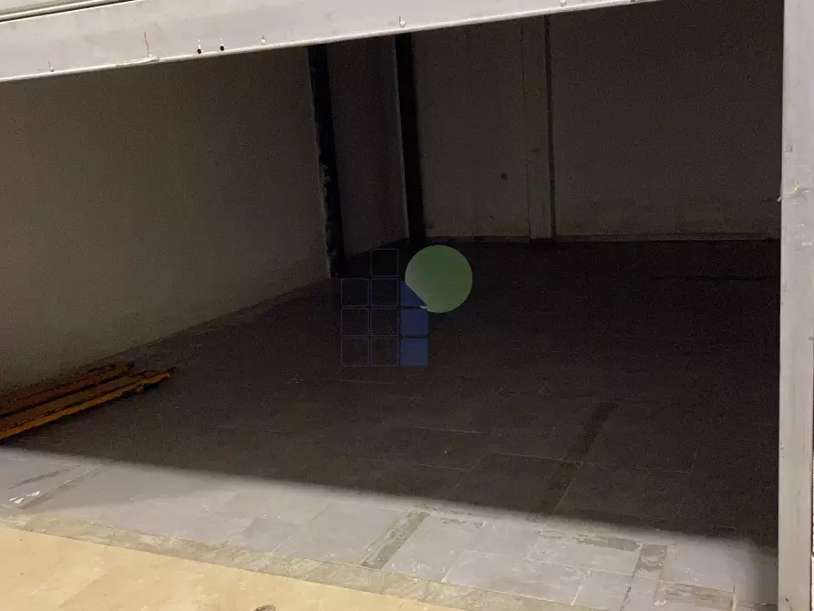 Immagine 4 di Magazzino in affitto  in Via Pian di Rota 22 a Livorno