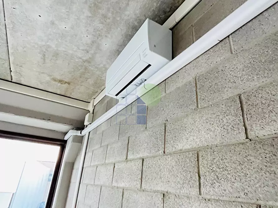 Immagine 10 di Attività artigianale in affitto  in Via Dell'Artigianato 43 a Livorno