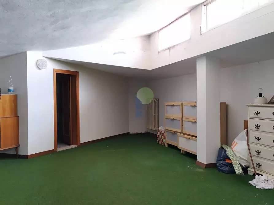 Immagine 14 di Pentalocale in vendita  in Viale Padre Nicola Magri 4 a Livorno