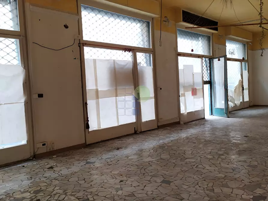 Immagine 9 di Capannone industriale in affitto  in Via Cogorrano 10 a Livorno