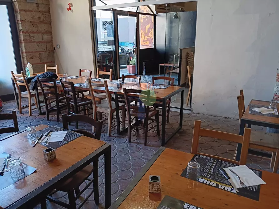 Immagine 3 di Bar / Ristorante in vendita  in Piazza del Luogo Pio 4 a Livorno