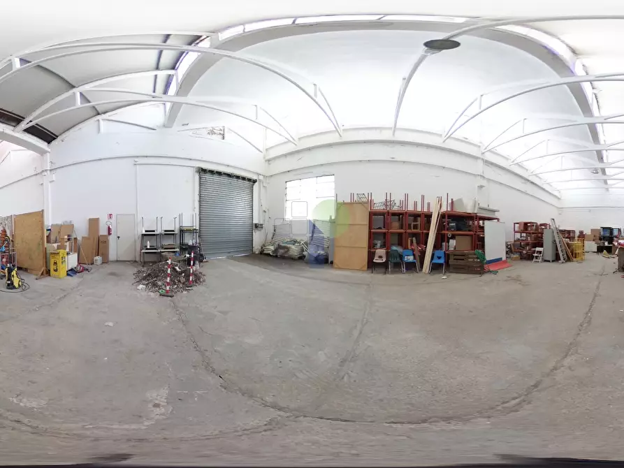 Immagine 31 di Attività artigianale in vendita  in Via Grotta delle Fate 89 a Livorno