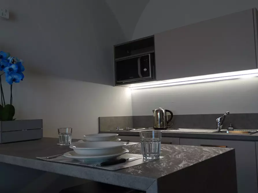 Immagine 1 di Bilocale in affitto  in Via Mazzini 1 a Belgirate