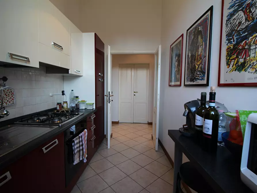 Immagine 17 di Trilocale in affitto  a Arona