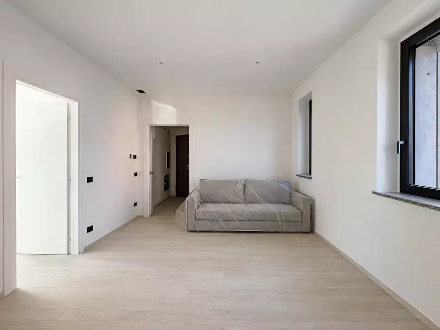 Immagine 8 di Bilocale in vendita  in Via XX Settembre 84 a Arona