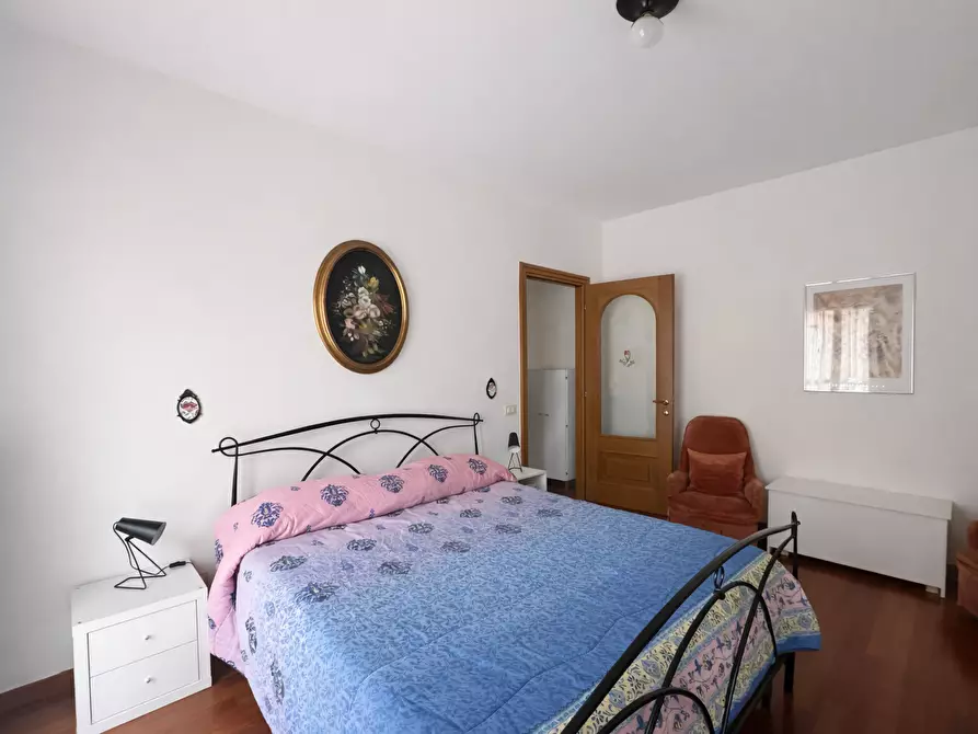 Immagine 10 di Bilocale in affitto  in Via XXIV Maggio 1 a Arona