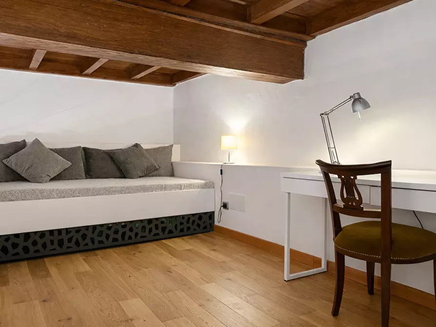 Immagine 15 di Bilocale in affitto  in Via Verbano a Arona