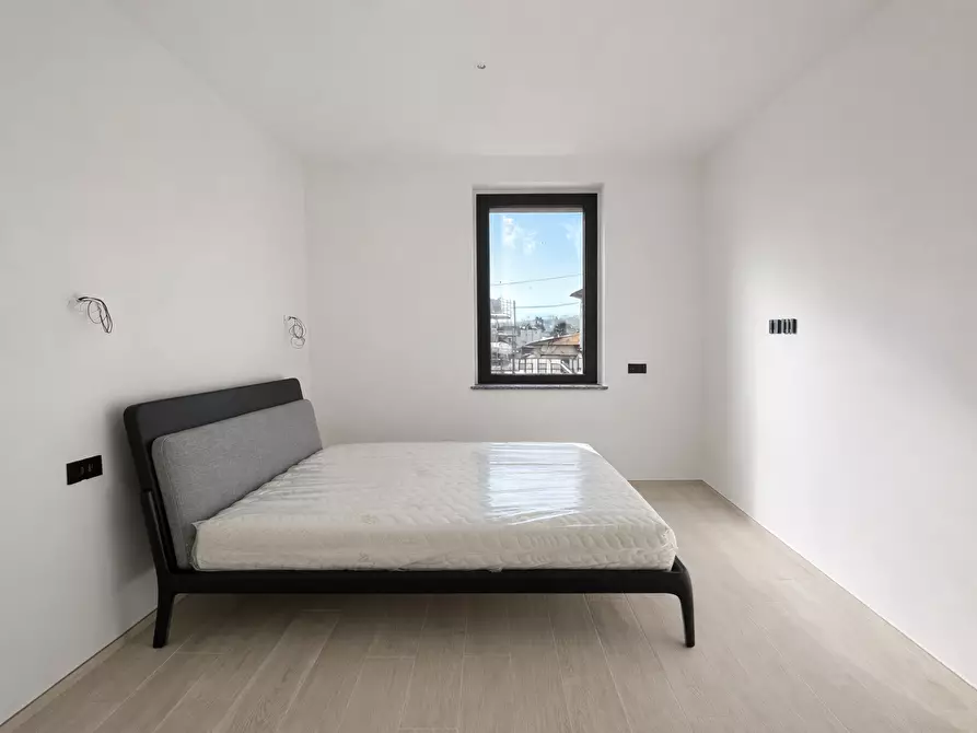 Immagine 10 di Bilocale in vendita  in Via XX Settembre 84 a Arona