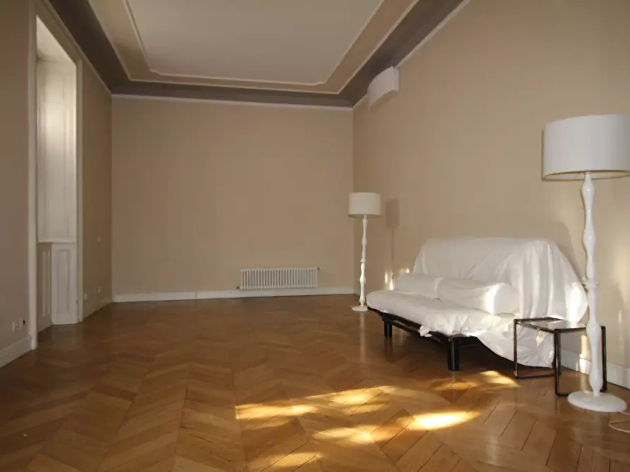 Immagine 36 di Trilocale in affitto  in Via XX Settembre 1 a Arona