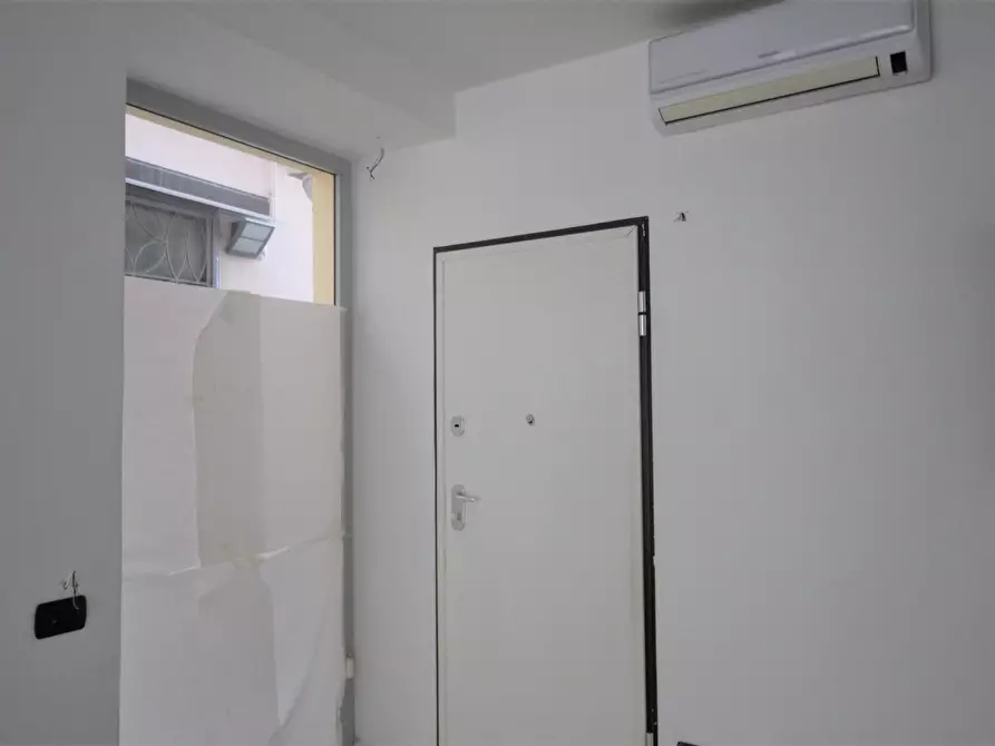 Immagine 5 di Capannone industriale in affitto  in Viale Marconi 1 a Arona