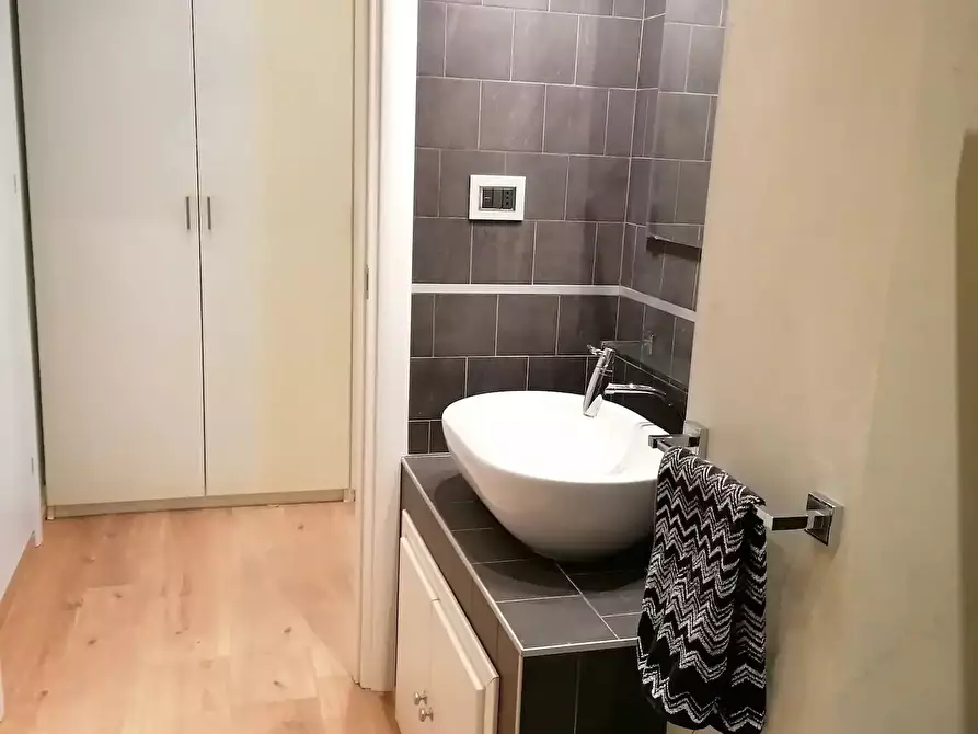 Immagine 5 di Bilocale in affitto  in Corso Liberazione 1 a Arona