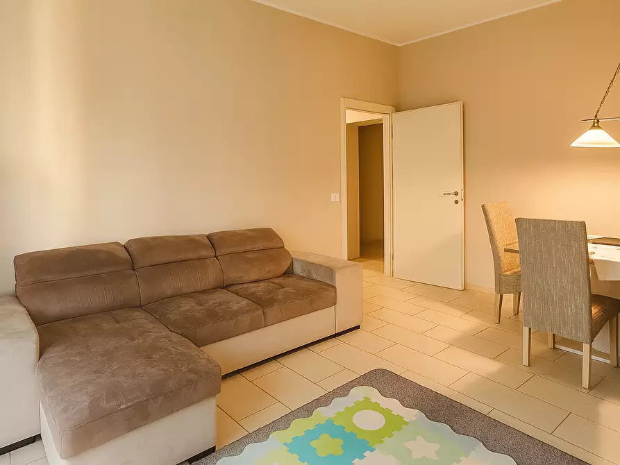 Immagine 6 di Trilocale in vendita  in Via Mottarone 1 a Arona