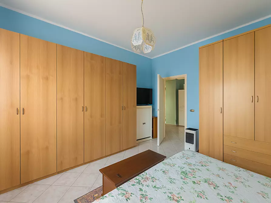 Immagine 15 di Bilocale in vendita  in Via Venezia a Dormelletto