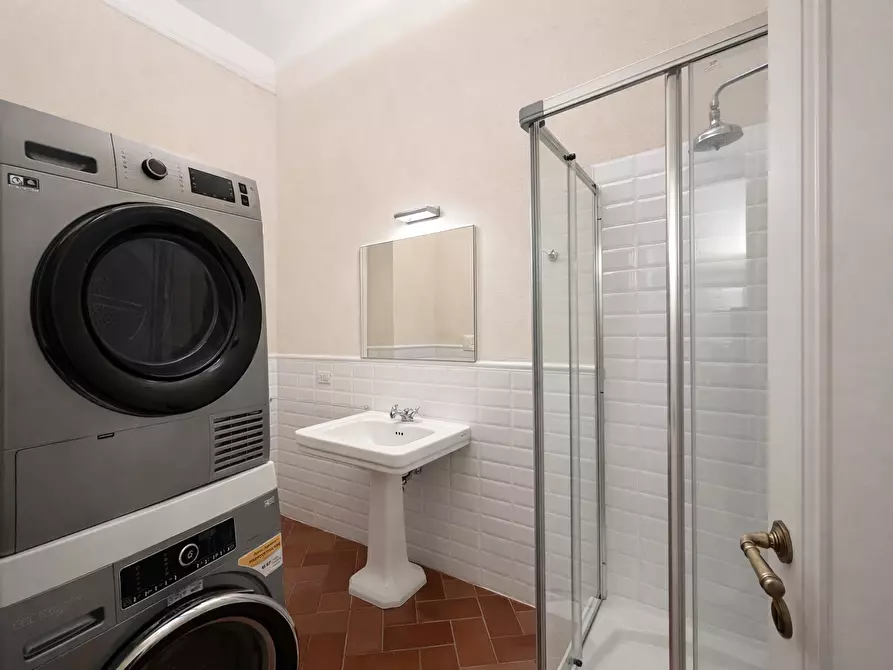 Immagine 15 di Quadrilocale in affitto  in Via San Carlo 1 a Arona