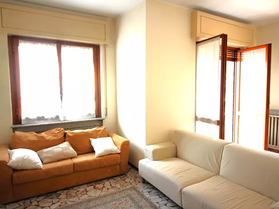 Immagine 1 di Bilocale in affitto  in Via San Luigi 8 a Arona