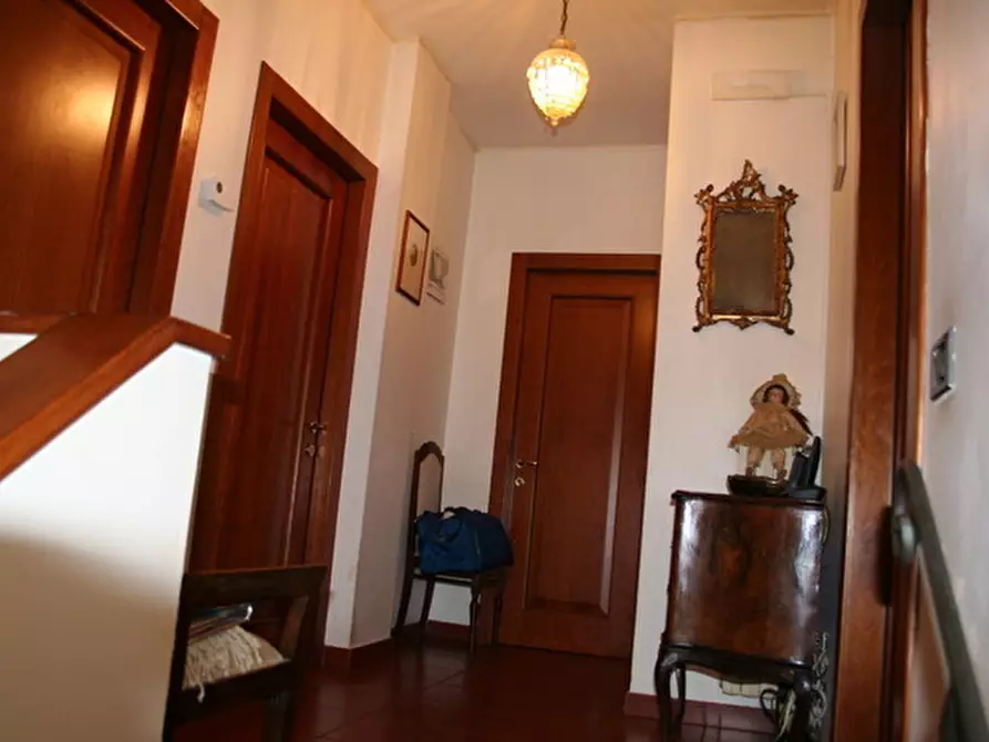 Immagine 10 di Porzione di casa in vendita  in Località La Gracchia a Vicchio