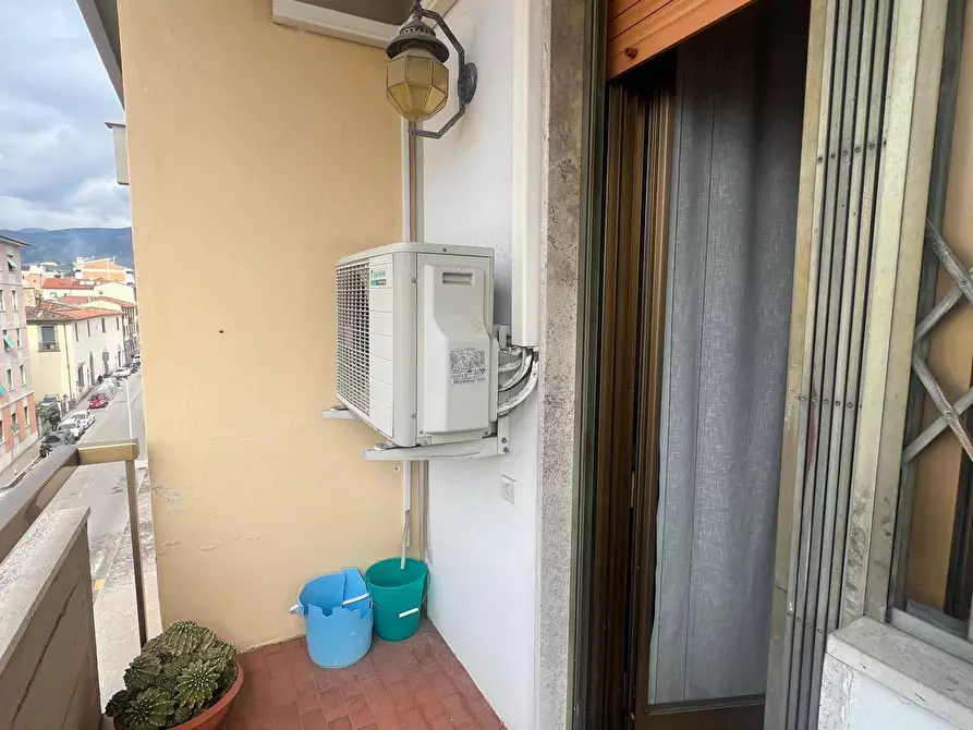 Immagine 31 di Appartamento in vendita  in Via delle Panche 50 a Firenze