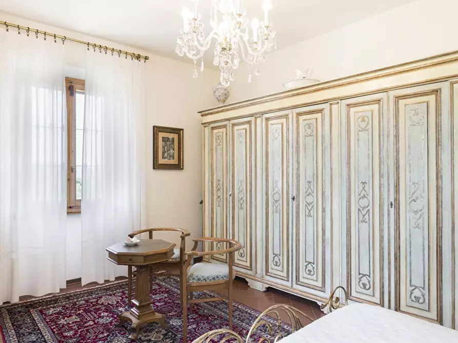 Immagine 32 di Villa in vendita  in via tortori a Montespertoli