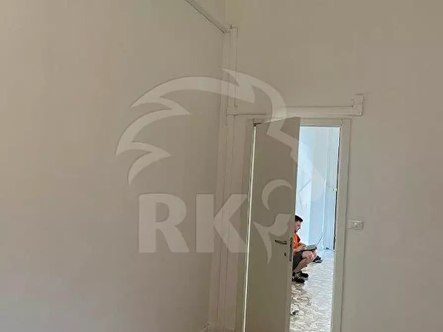 Immagine 30 di Locale commerciale in affitto  in via Milazzo a Bologna