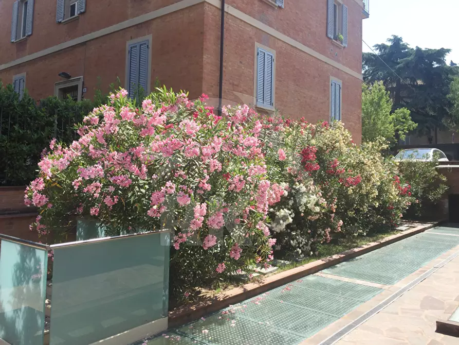 Immagine 18 di Villa in vendita  in Via Dotti 16 a Bologna