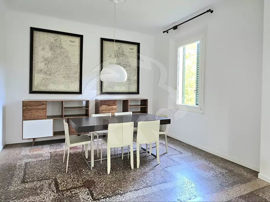 Immagine 15 di Pentalocale in affitto  a Bologna