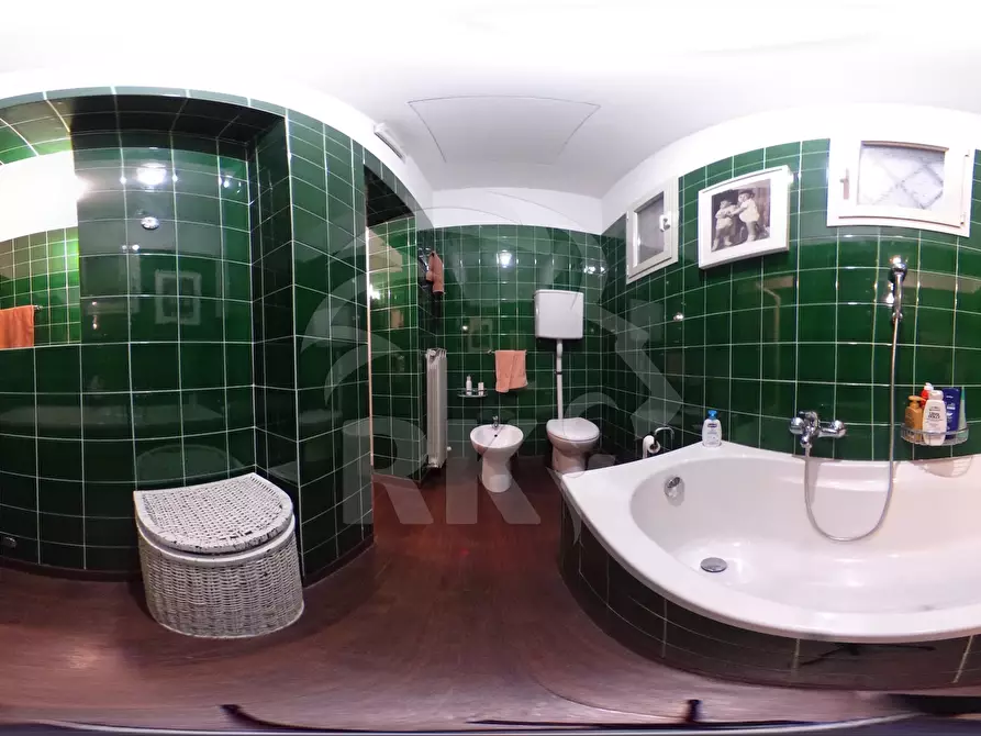 Immagine 19 di Trilocale in affitto  a Bologna