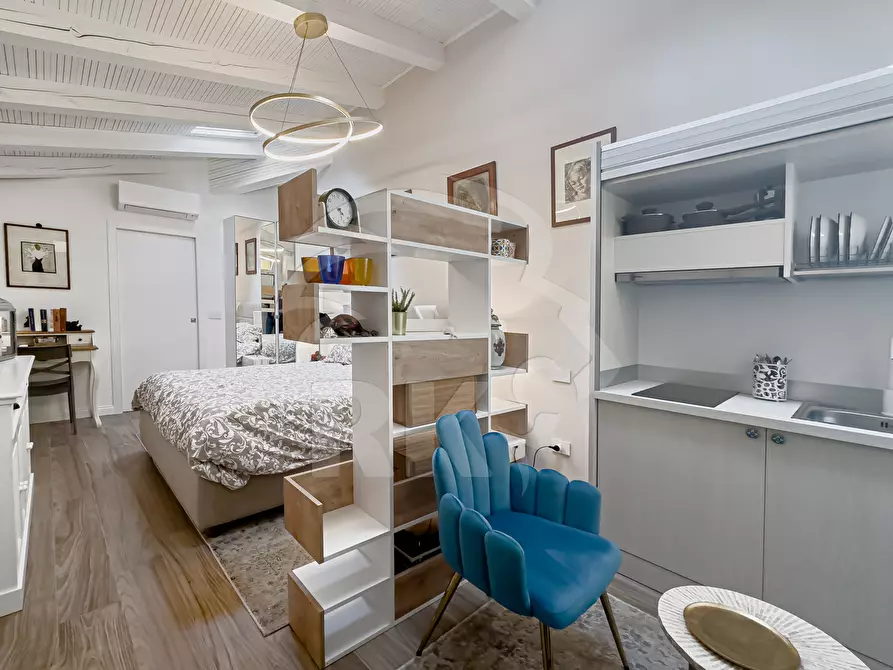 Immagine 2 di Monolocale in vendita  in Via Senzanome 9 a Bologna