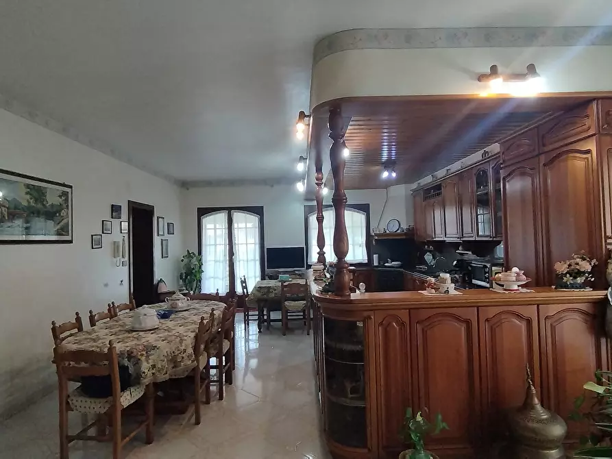 Immagine 27 di Villa in vendita  in Via Stromboli 7 a Siracusa