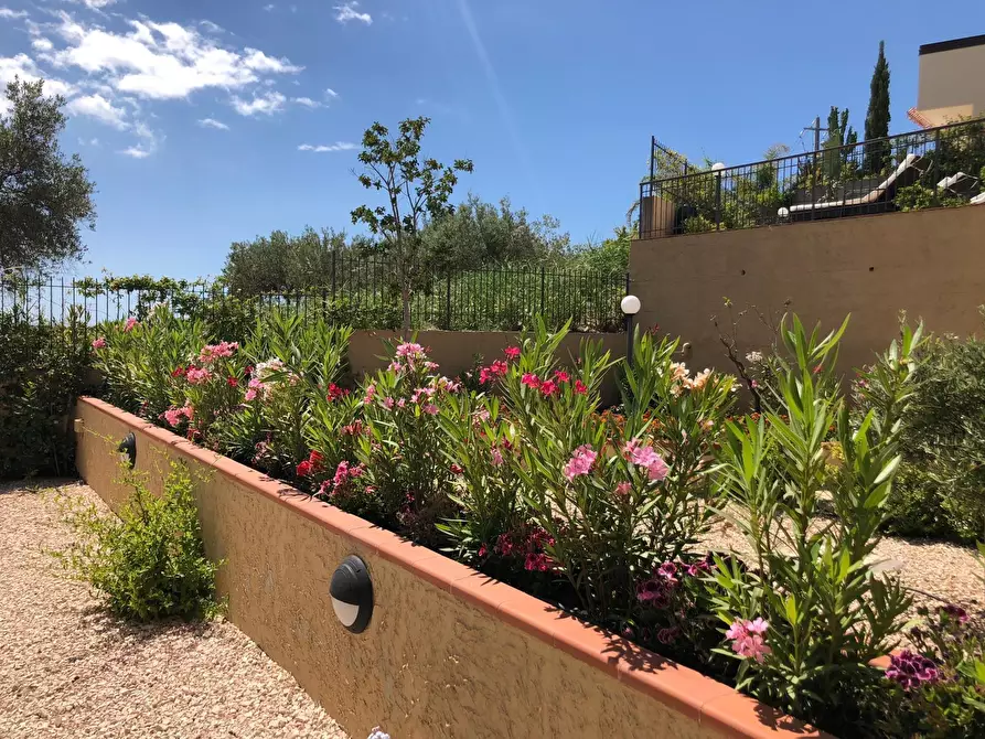 Immagine 51 di Villa in vendita  in Via Roma 21 a Taormina