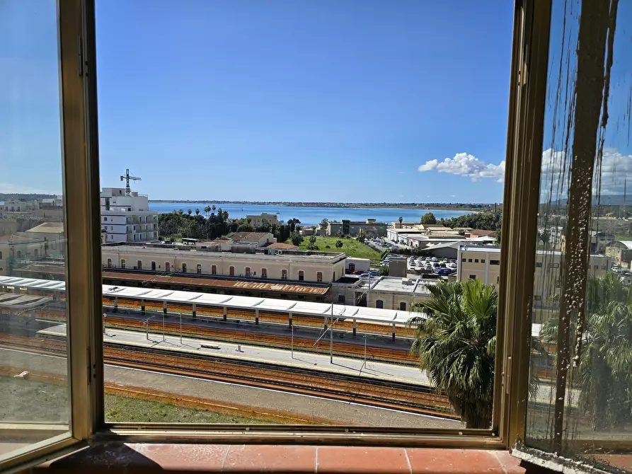 Immagine 3 di Appartamento in vendita  in Via Adda 9 a Siracusa
