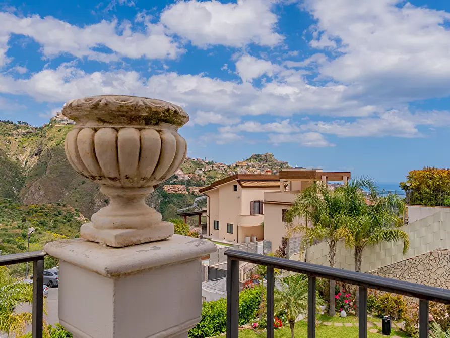 Immagine 85 di Villa in vendita  in Contrada Mastrissa a Taormina