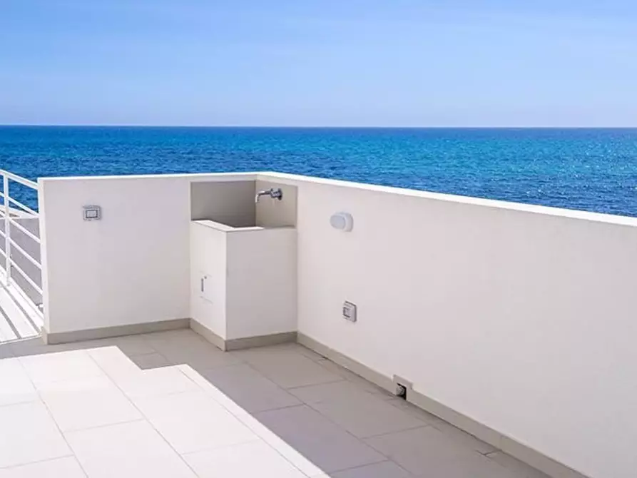 Immagine 27 di Villa in vendita  in Via Sebastiano Morale 5 a Siracusa