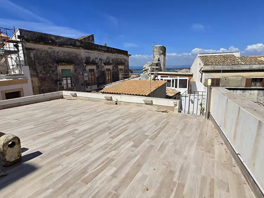 Immagine 47 di Terratetto in vendita  in Piazza Archimede 11 a Siracusa