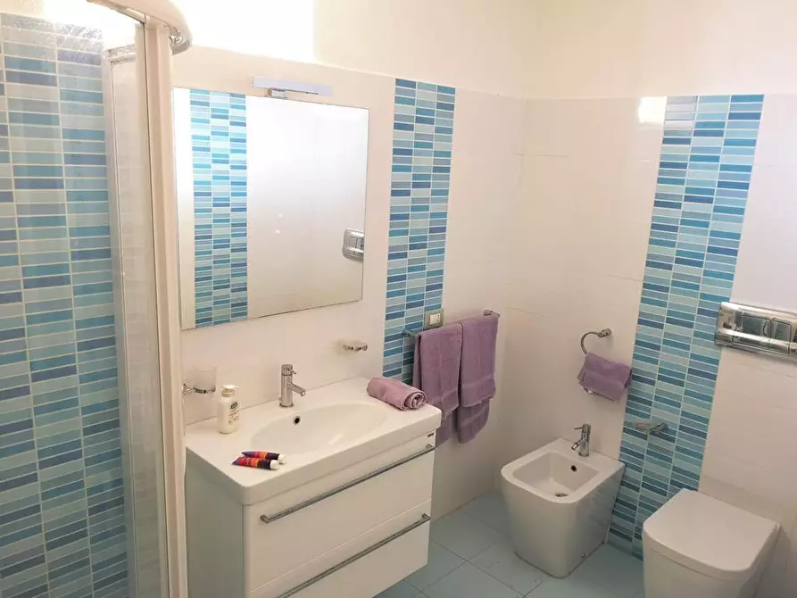 Immagine 28 di Villa in vendita  in Viale delle Rose 41 a Scicli