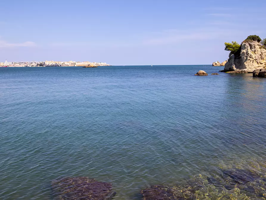 Immagine 47 di Villa in vendita  in Via La Maddalena 35 a Siracusa