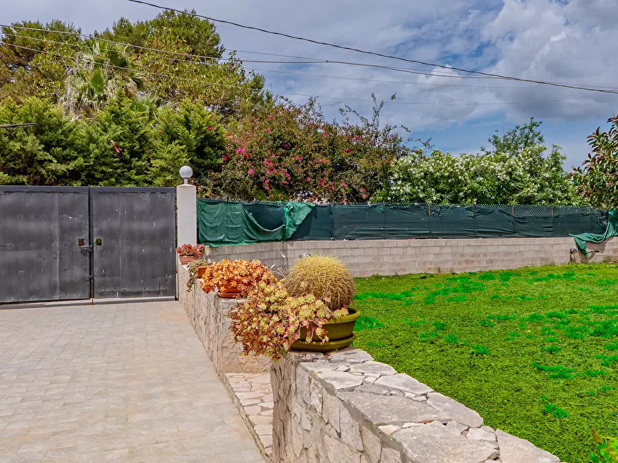 Immagine 18 di Villa in vendita  in Via Mar Mediterraneo a Siracusa