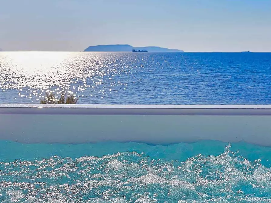 Immagine 2 di Villa in vendita  in Via La Maddalena 35 a Siracusa