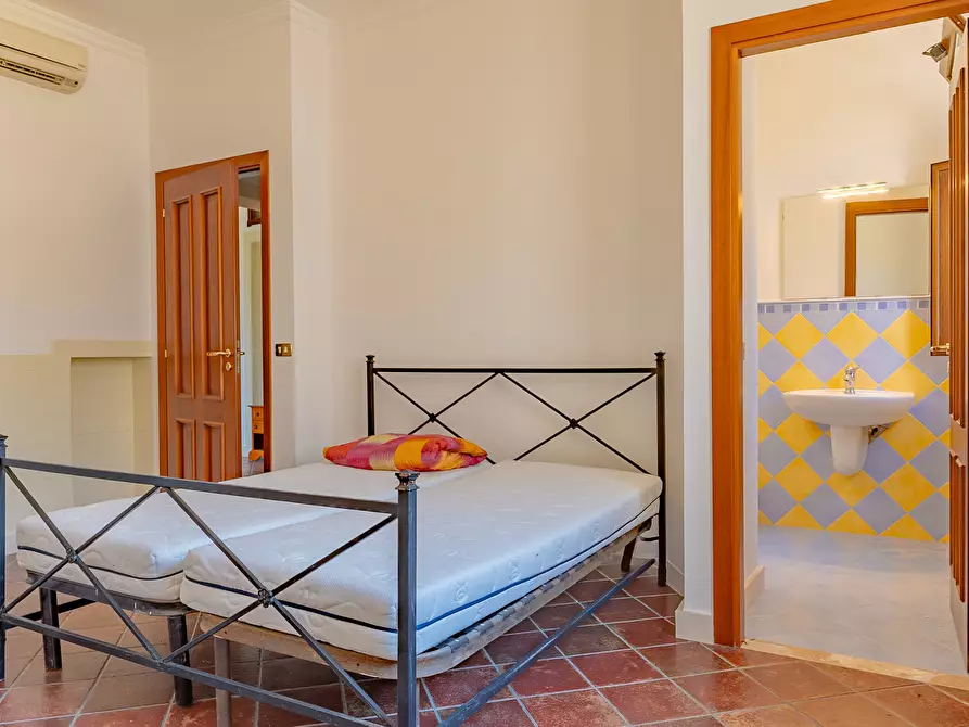 Immagine 57 di Villa in vendita  in Via Agamennone 2 a Siracusa
