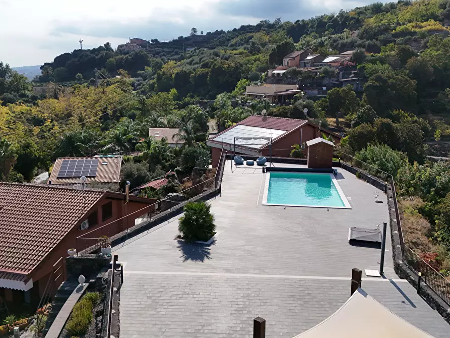 Immagine 93 di Villa in vendita  in Via Vincenzo Bellini 163 a Piedimonte Etneo
