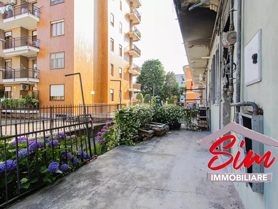 Immagine 12 di Locale commerciale in vendita  in Corso Vercelli 25d a Novara