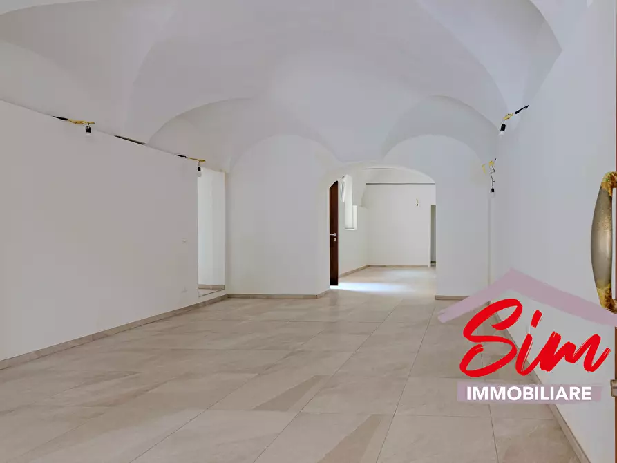 Immagine 4 di Locale commerciale in affitto  in Corso Cavour snc a Trino Vercellese