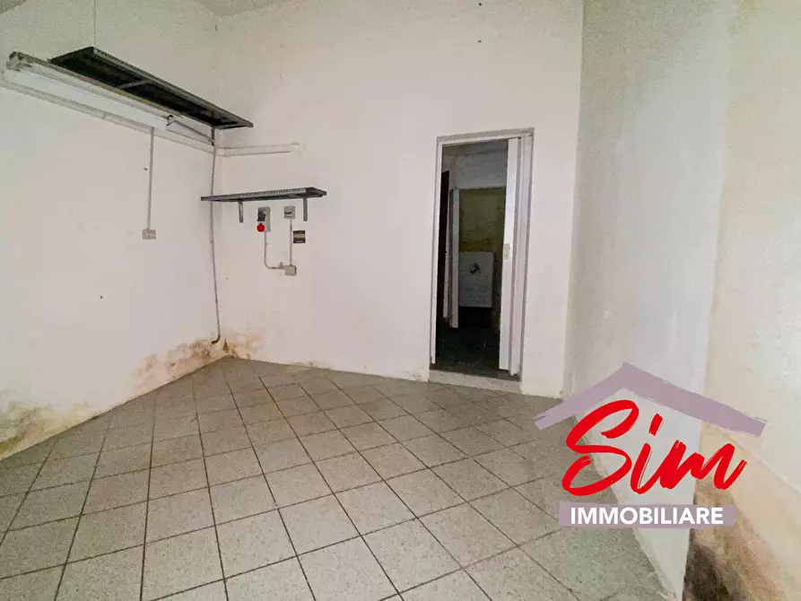 Immagine 6 di Locale commerciale in affitto  in c.so Italia snc a Novara