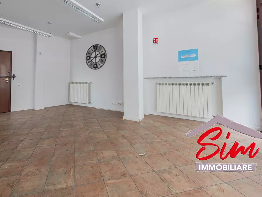 Immagine 3 di Ufficio in vendita  in Viale Dante Alighieri sn a Novara