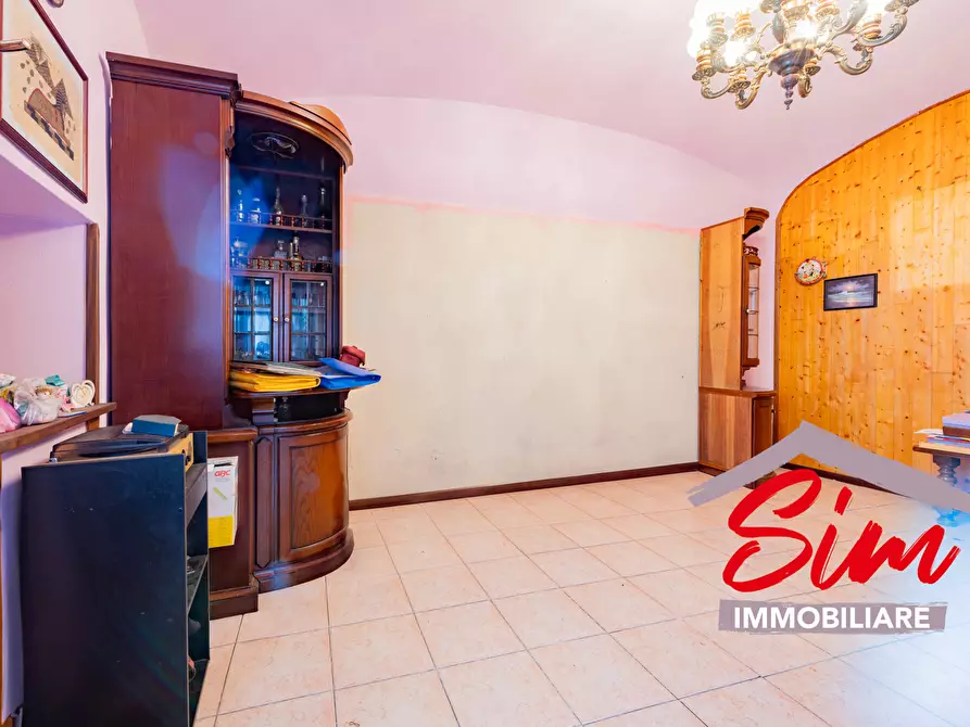 Immagine 10 di Casa semindipendente in vendita  in Via Martiri snc a Cavaglio D'agogna