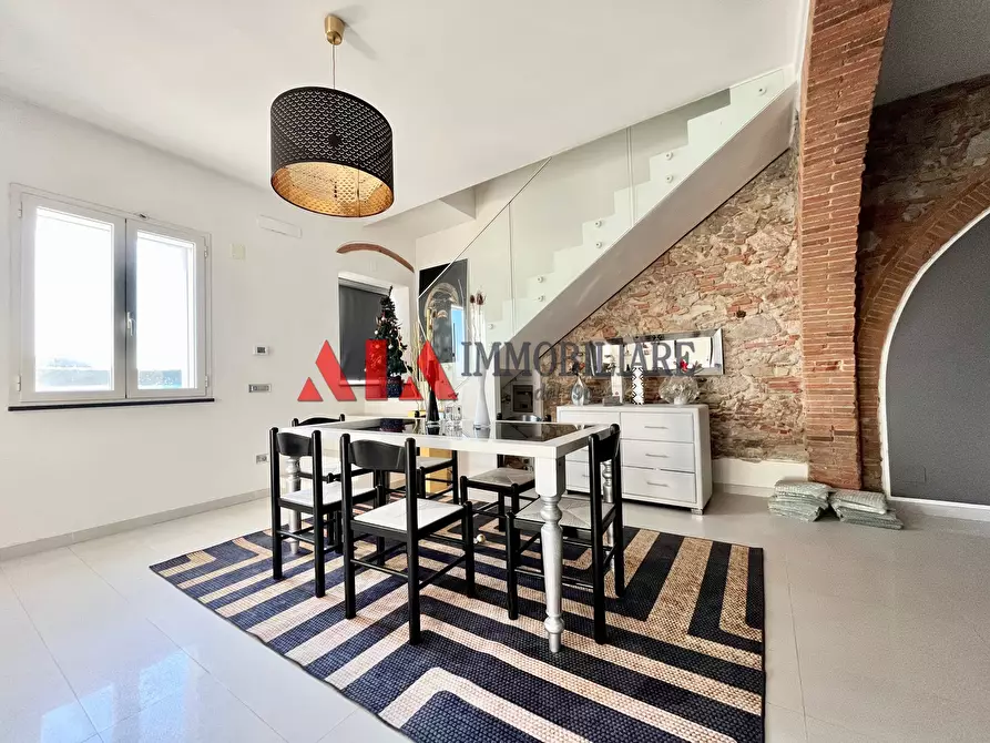 Immagine 2 di Villa in vendita  in Via delle Croci a Bientina