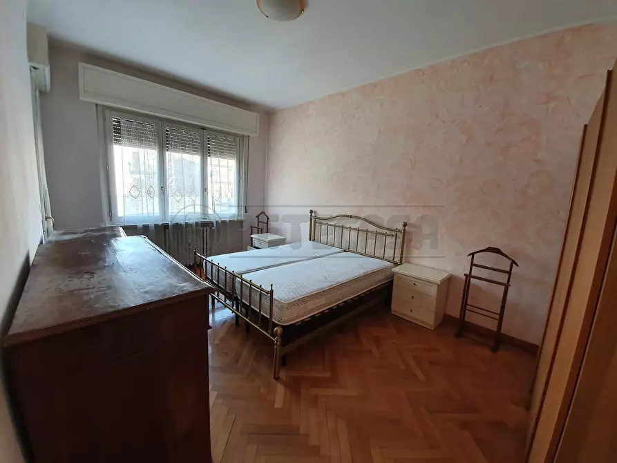 Immagine 11 di Trilocale in vendita  in Via Dante a Cremona