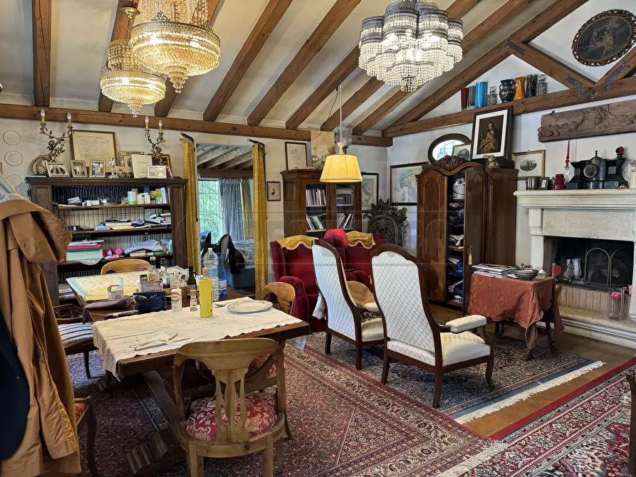 Immagine 42 di Villa in vendita  a Mirano